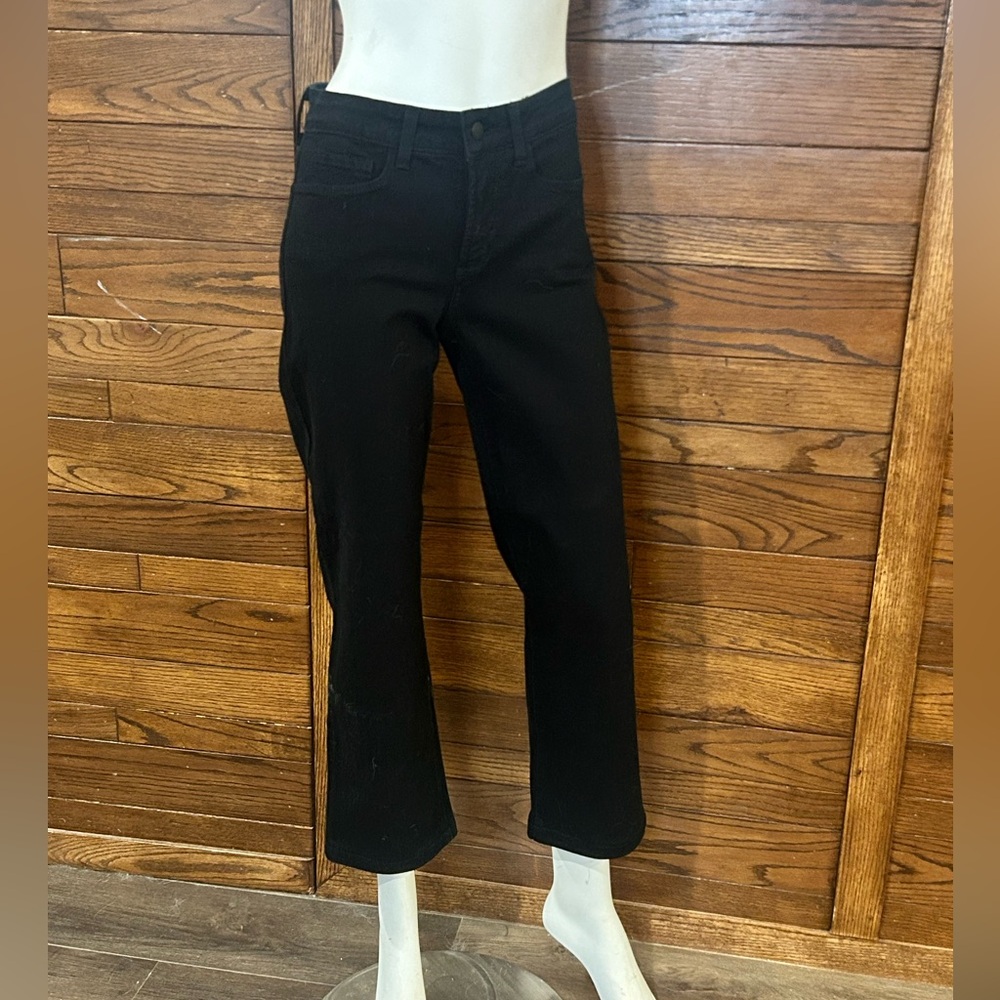 NYDJ Black Straight Leg Pants. Size 2. Not your daughter‘s jeans.